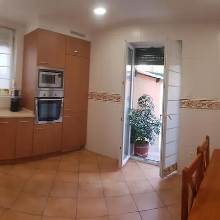 Con Gran Terraza En El Centro De * Irun